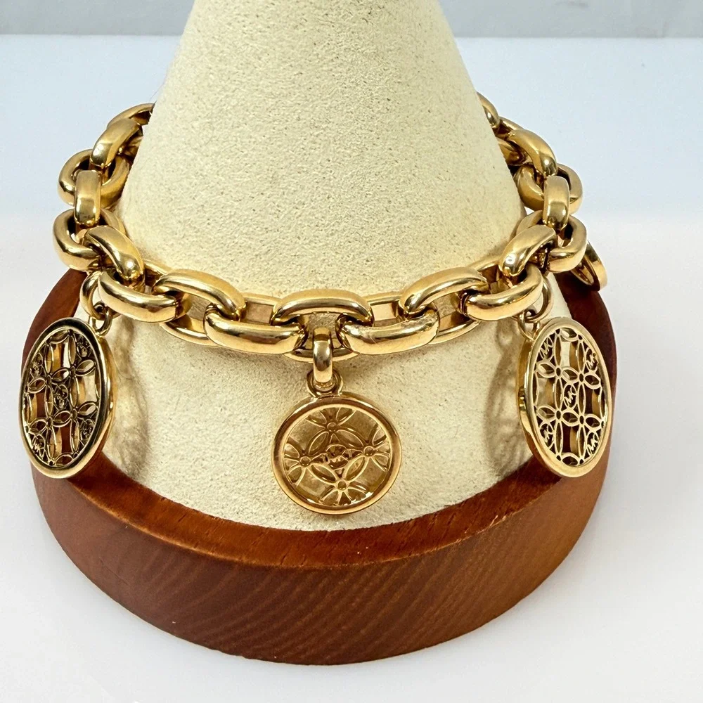 Michael Kors Charm Bracelet Gold Tone Toggle Clasp 6.75